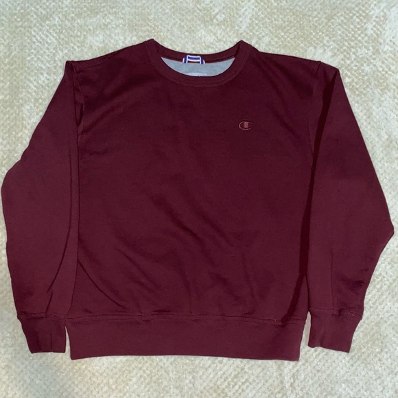 Champion Sweaters - Women’s Champion authentic fleece pullover Crewneck Sweater size medium